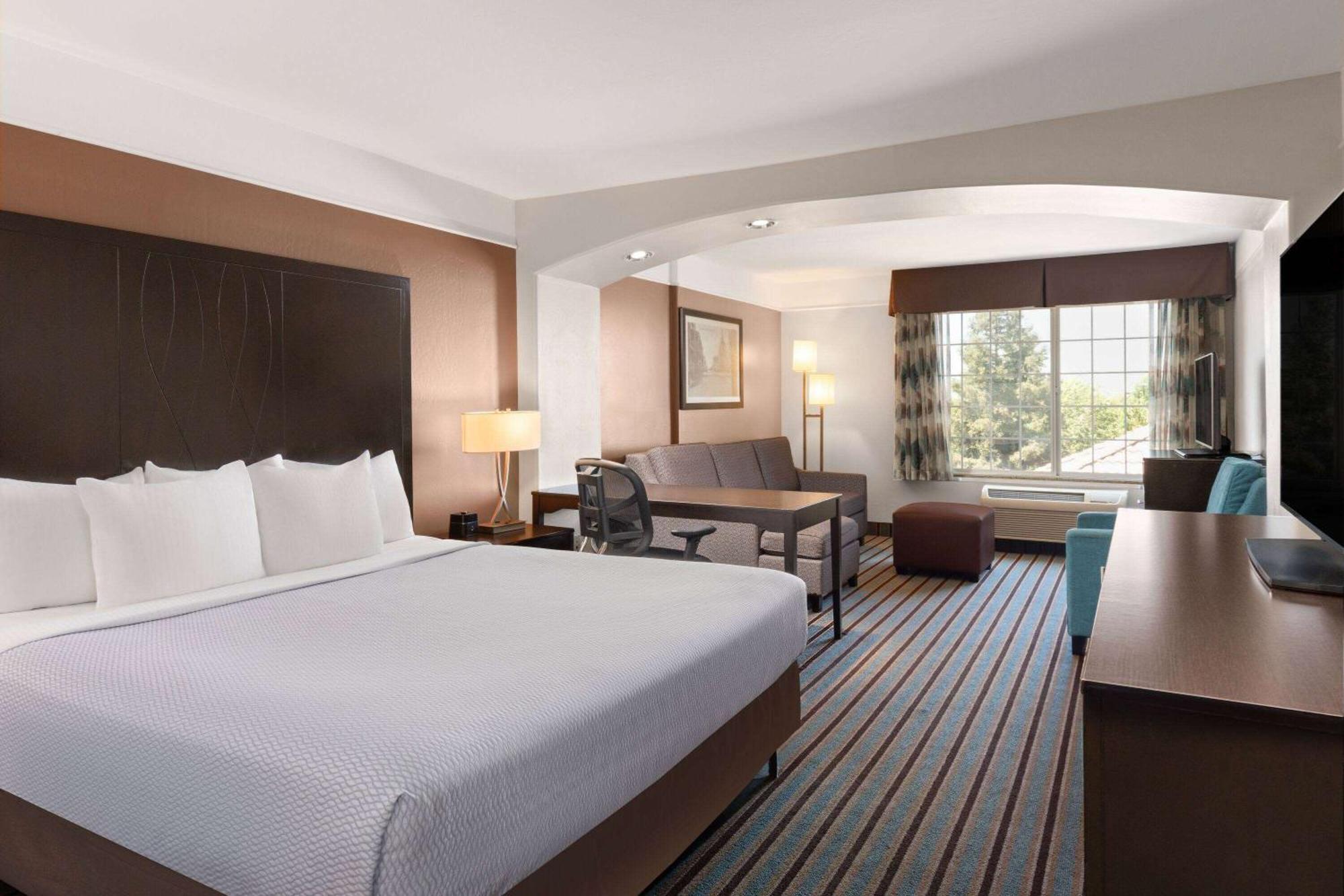 La Quinta By Wyndham Bakersfield North Hotel Ngoại thất bức ảnh